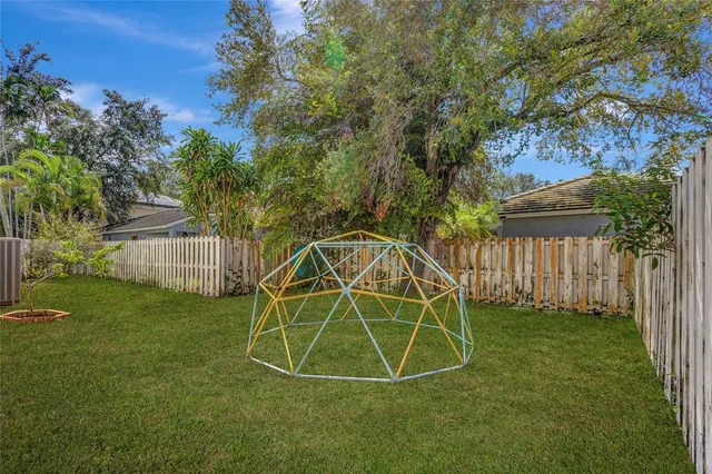 $639,999 | 9963 Northwest 2nd Court, Plantation, FL 33324