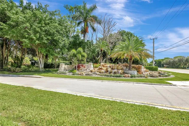 $639,999 | 9963 Northwest 2nd Court, Plantation, FL 33324