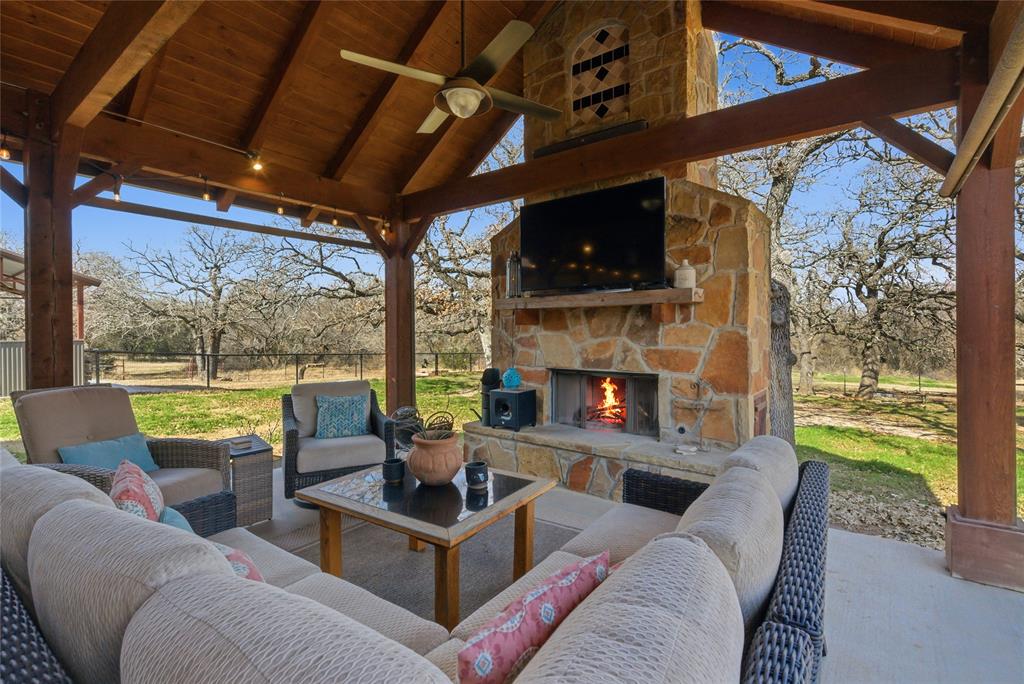 4412 Holbrook Road Springtown, TX 76082 - Photo 24 of 40