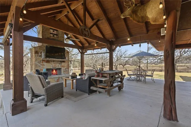 $1,350,000 | 4412 Holbrook Road, Springtown, TX 76082