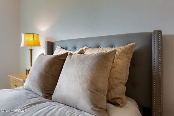 $4,000 | 298 Westwood Avenue, Unit 405, Long Branch, NJ 07740