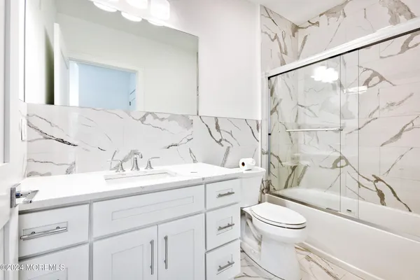 $4,000 | 298 Westwood Avenue, Unit 405, Long Branch, NJ 07740