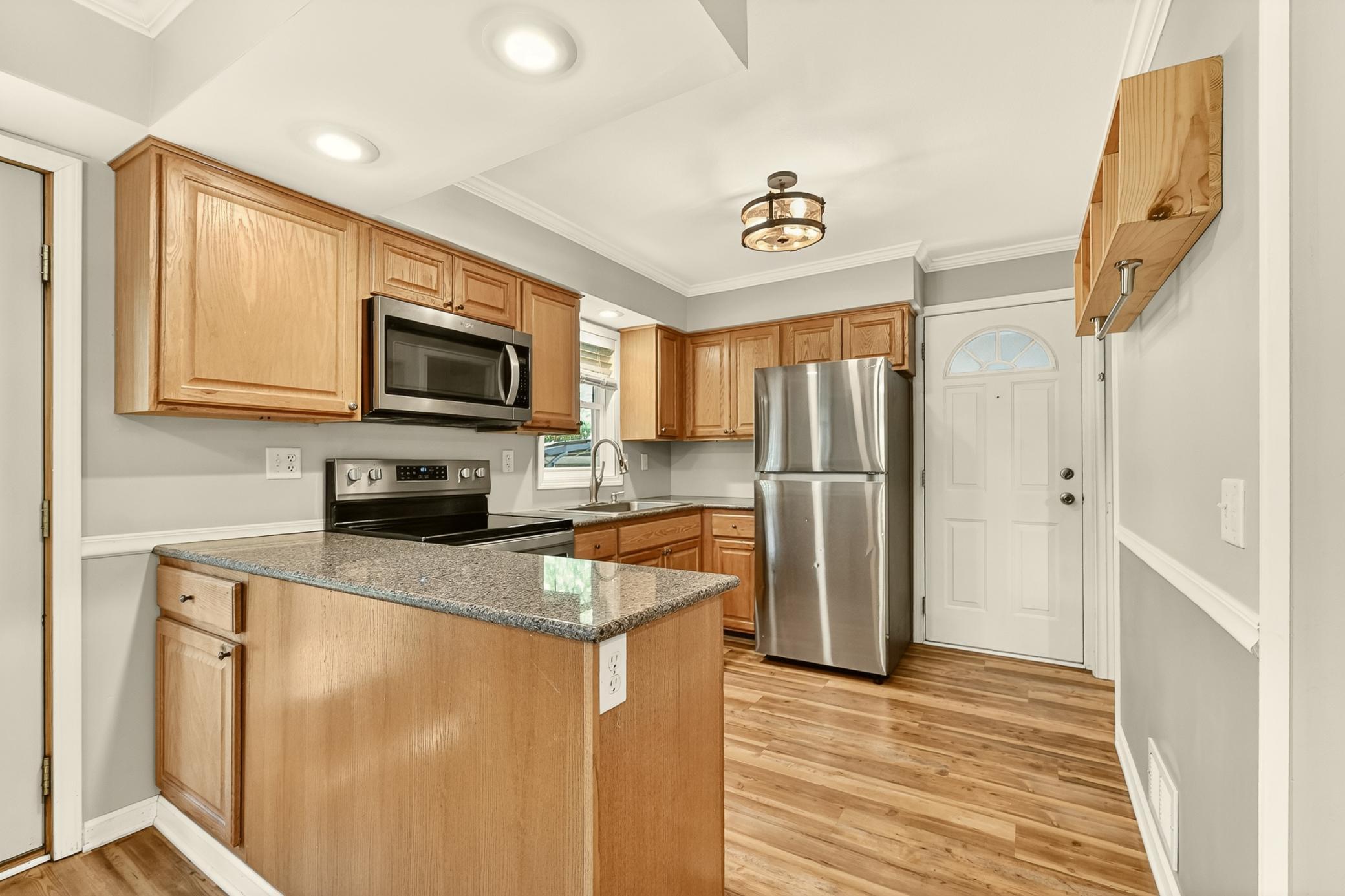 610 10th Street Northwest Rochester, MN 55901 - Photo 9 of 32