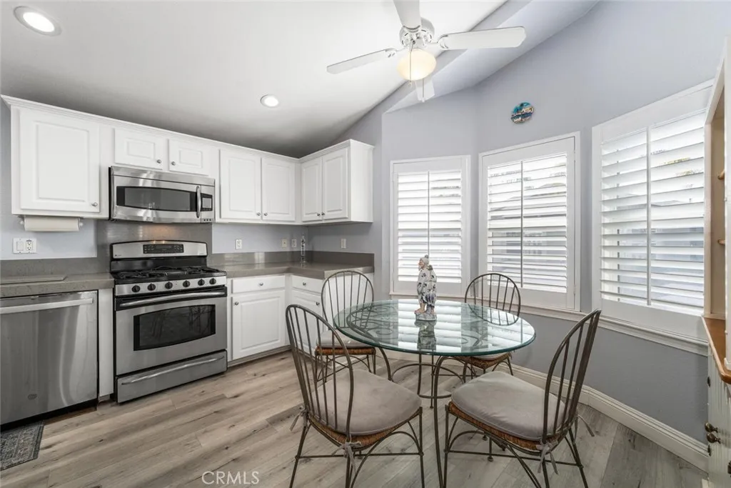 16222 Monterey Lane, Unit 371 Huntington Beach, CA 92649 - Photo 11 of 70