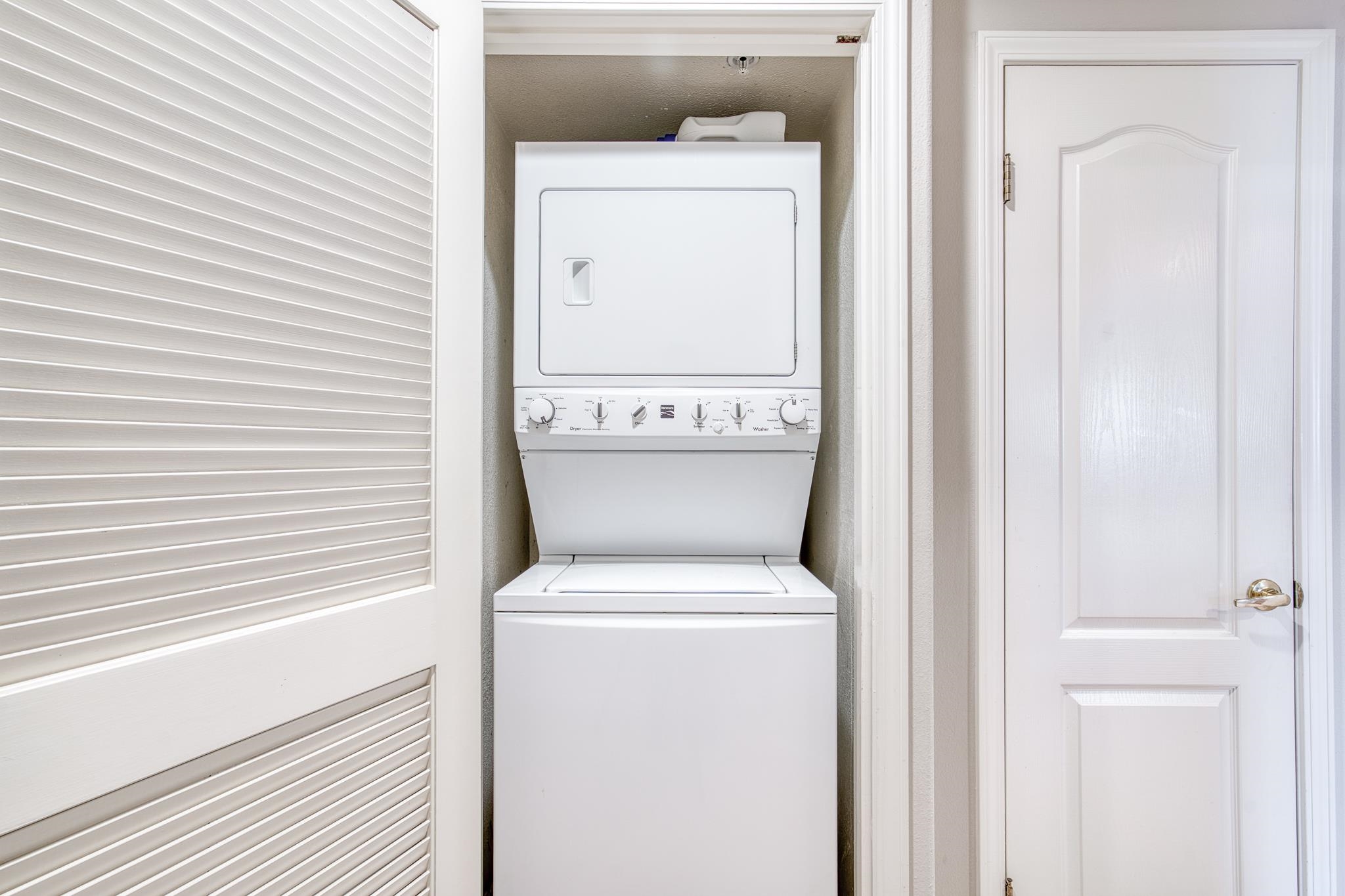 20 Willow Road, Unit 13 Menlo Park, CA 94025 - Photo 17 of 38