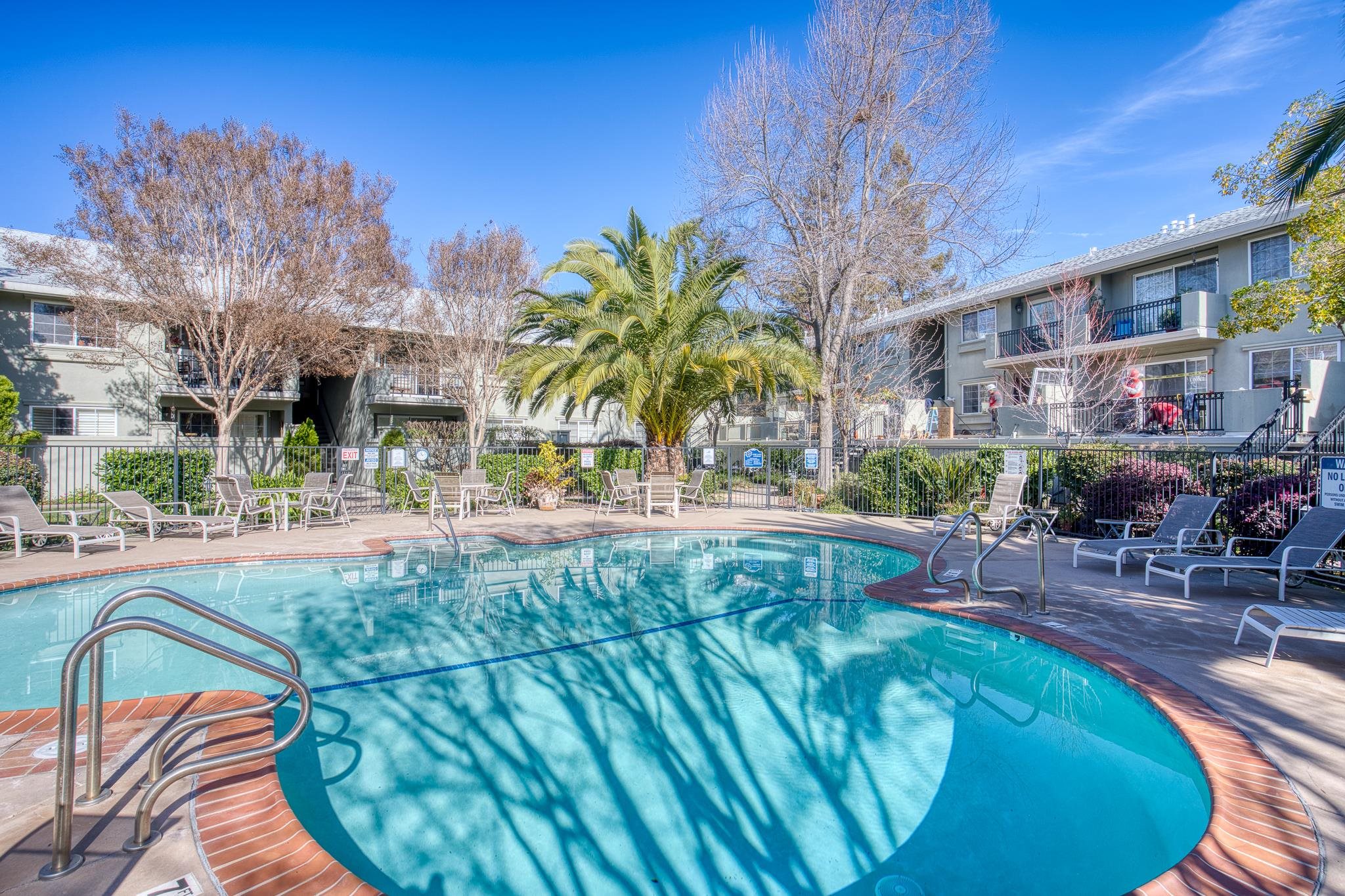 20 Willow Road, Unit 13 Menlo Park, CA 94025 - Photo 38 of 38