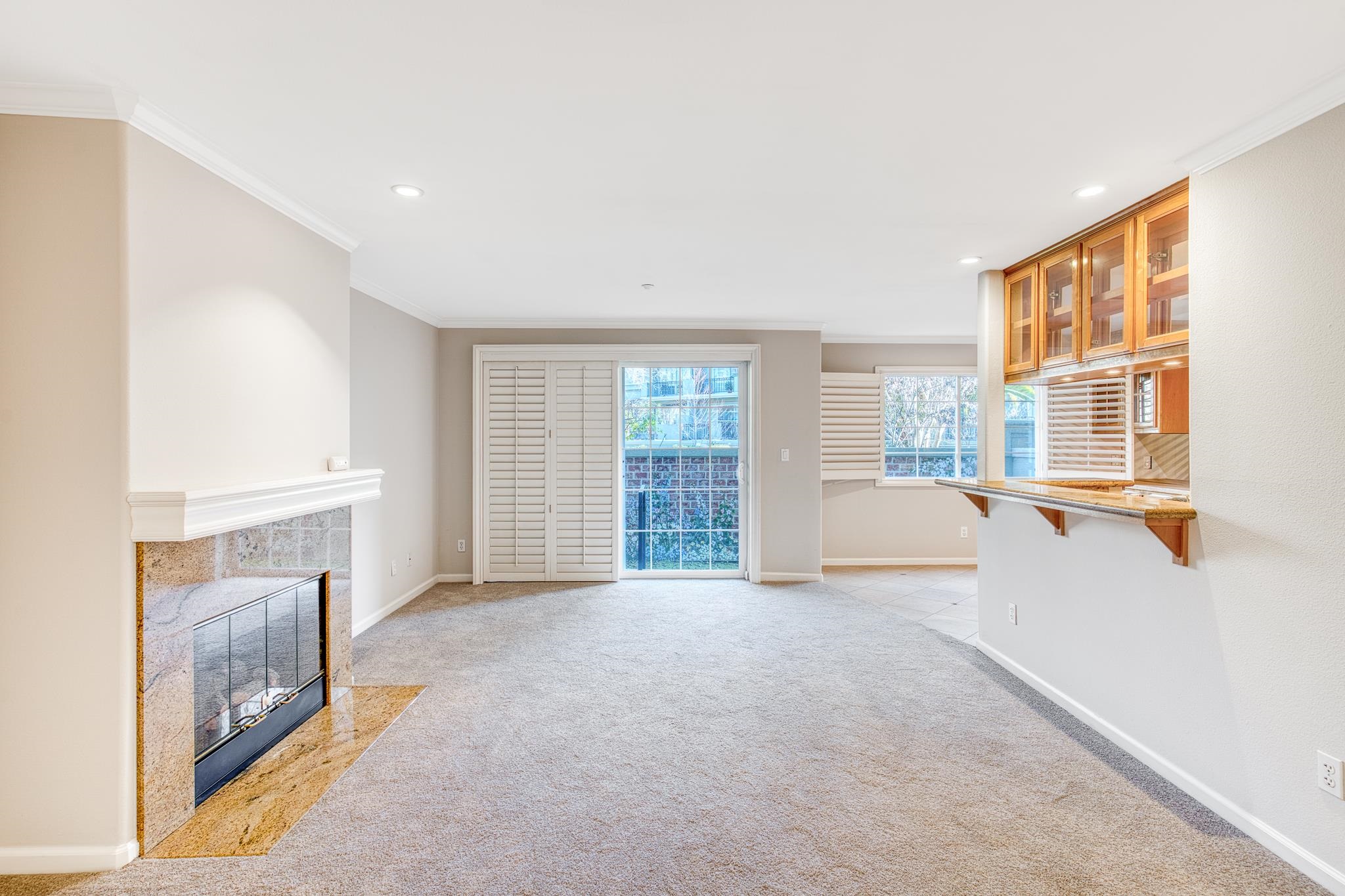 20 Willow Road, Unit 13 Menlo Park, CA 94025 - Photo 5 of 38