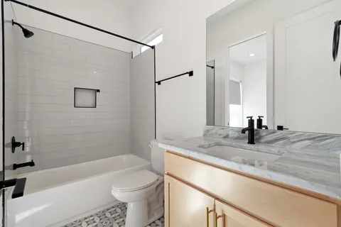 $589,000 | 1120 B 38th Avenue North, Nashville, TN 37209