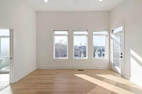 $589,000 | 1120 B 38th Avenue North, Nashville, TN 37209