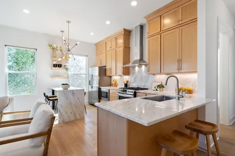 $589,000 | 1120 B 38th Avenue North, Nashville, TN 37209