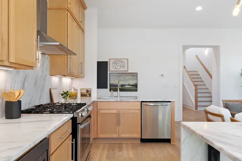 $589,000 | 1120 B 38th Avenue North, Nashville, TN 37209