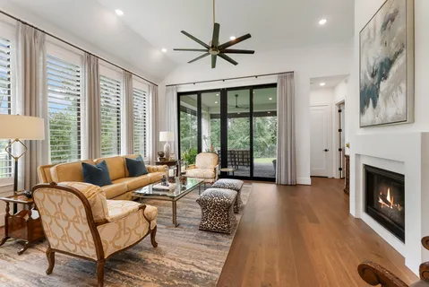 $1,195,000 | 115 Emerald Isle, Montgomery, TX 77316