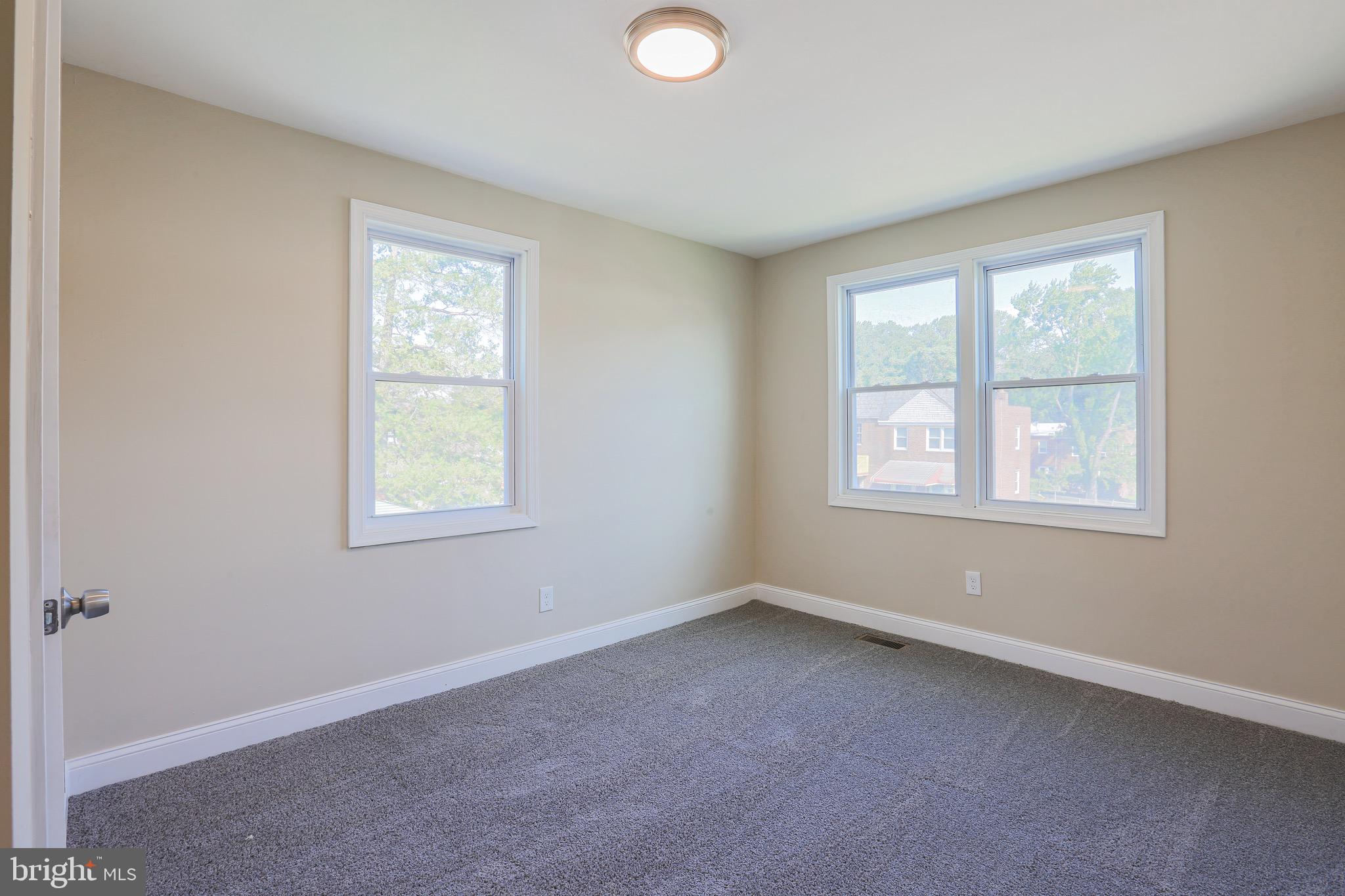 4219 Flowerton Road Baltimore, MD 21229 - Photo 14 of 30