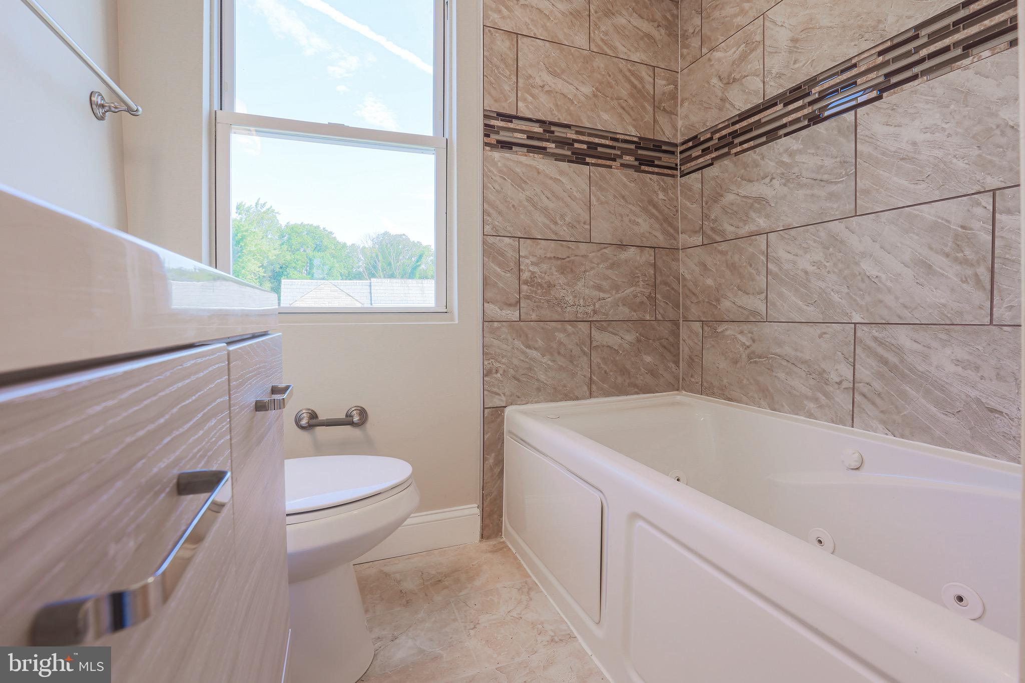 4219 Flowerton Road Baltimore, MD 21229 - Photo 17 of 30
