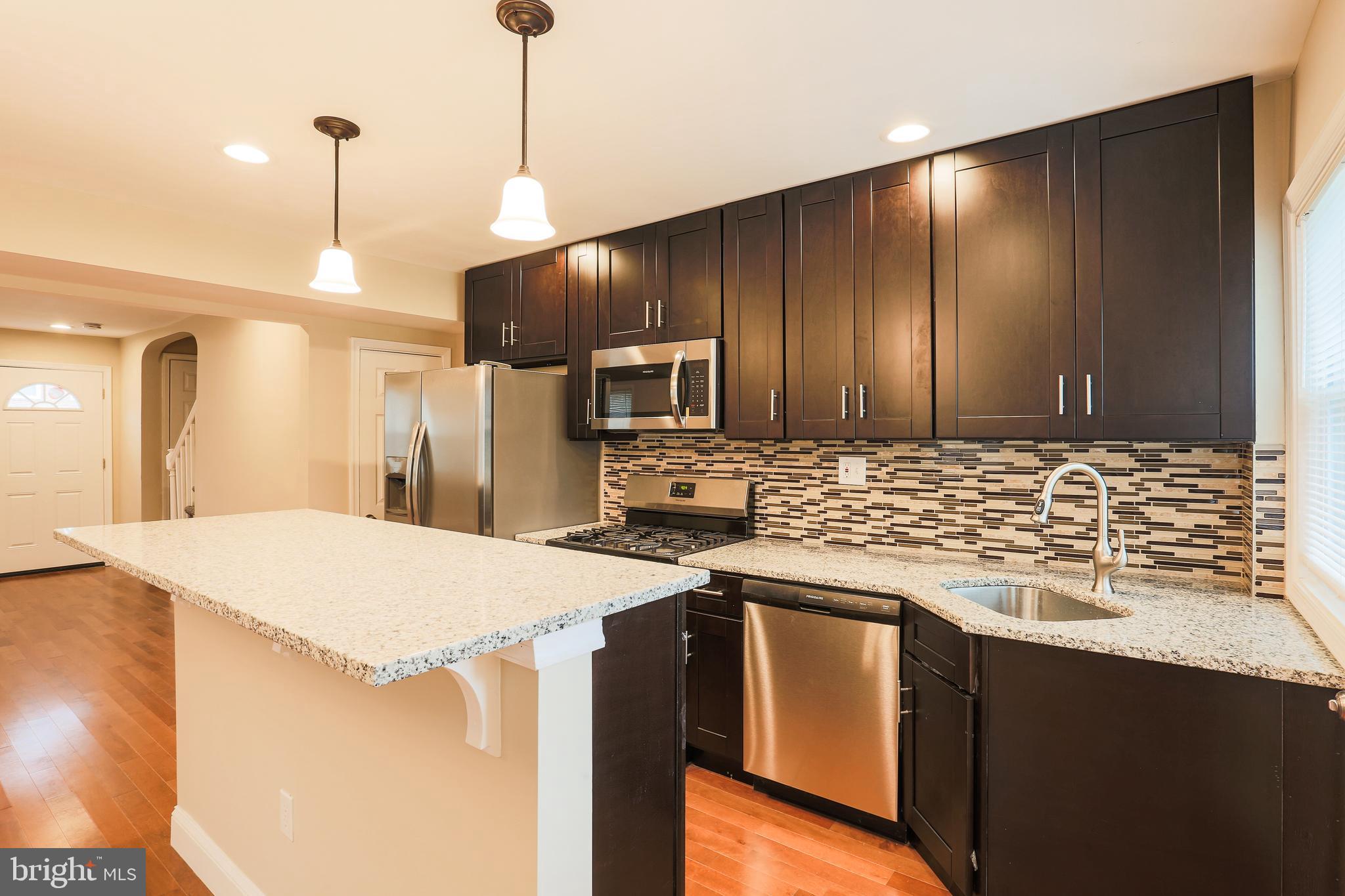 4219 Flowerton Road Baltimore, MD 21229 - Photo 7 of 30