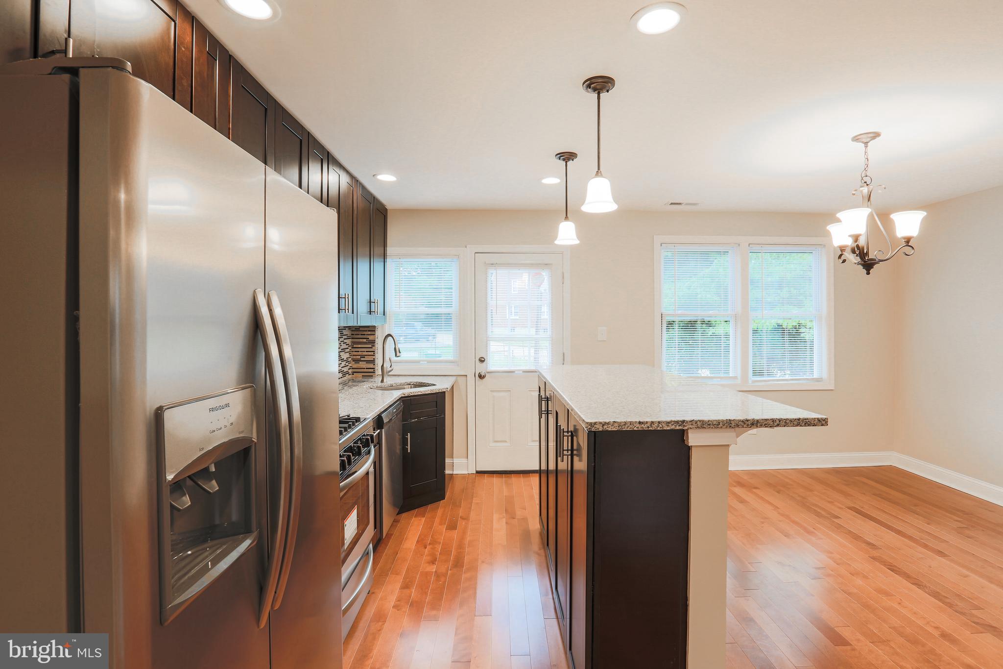 4219 Flowerton Road Baltimore, MD 21229 - Photo 8 of 30