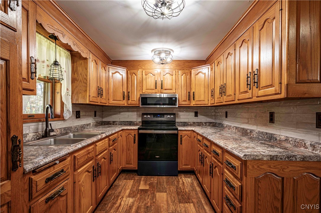 3664 Davis Bridge Road Leyden, NY 13433 - Photo 11 of 31 Gallery Image 11