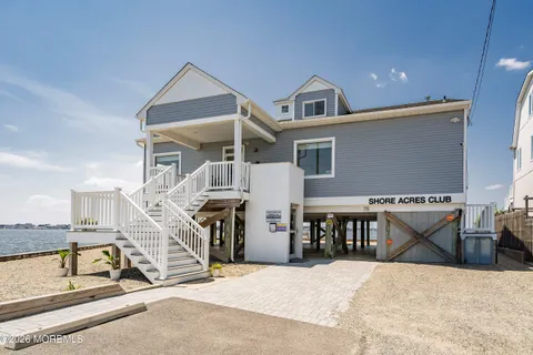 $379,000 | 1 Shore Pine Drive, Brick, NJ 08723