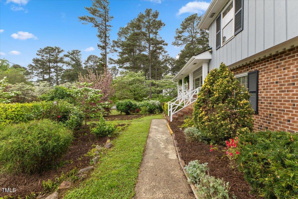 1205 Country Ridge Drive Raleigh, NC 27609 - Photo 6 of 73 06-1205 Country Ridge Dr