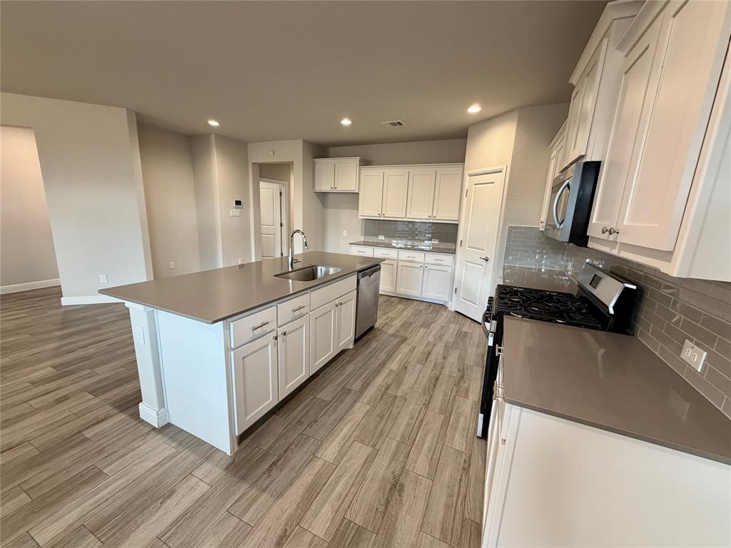 2340 Goodnight Ranch Drive Weatherford, TX 76087 - Photo 5 of 28