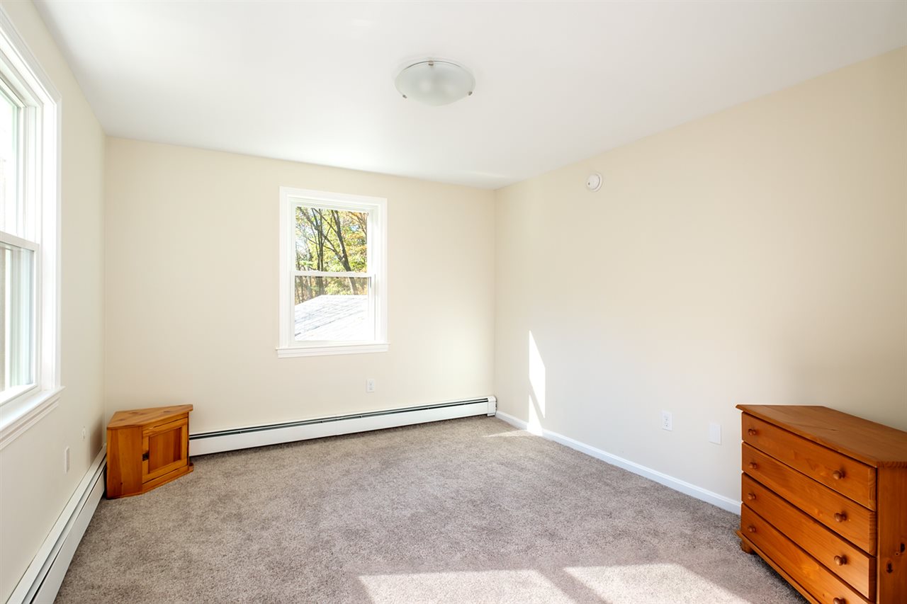 127 Governor Hill Road Eliot, ME 03903 - Photo 22 of 31