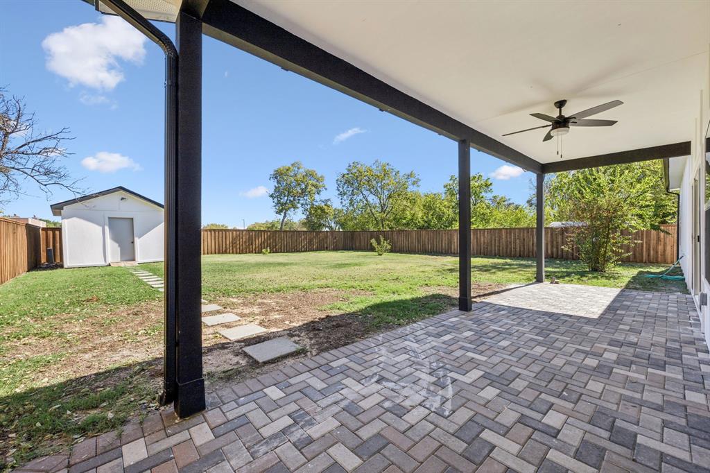 2516 Sunridge Road Carrollton, TX 75006 - Photo 34 of 39 a view of a porch with a backyard