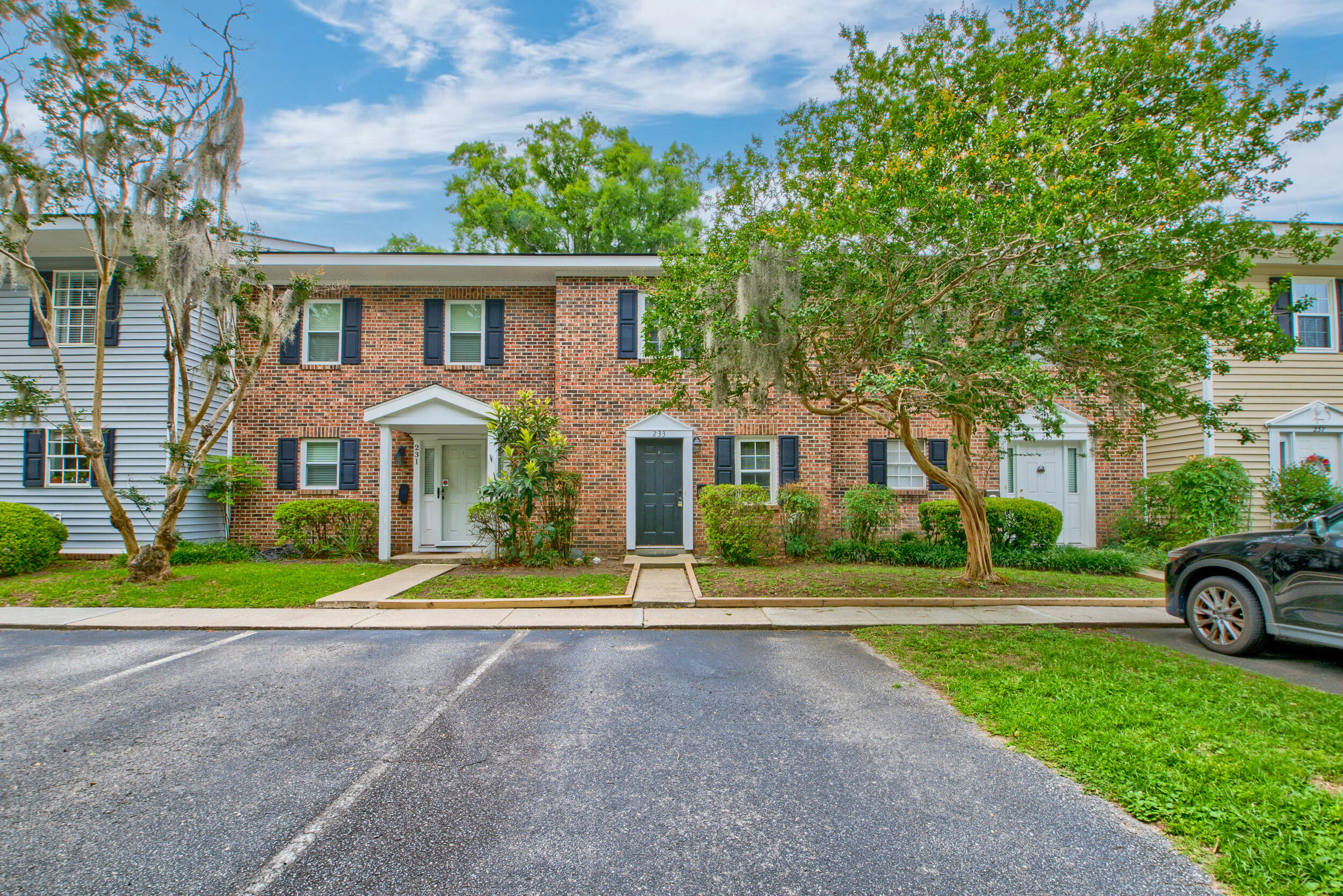 233 Heritage Circle Mount Pleasant, SC 29464 - Photo 13 of 47 DSC_4370-HDR(5)