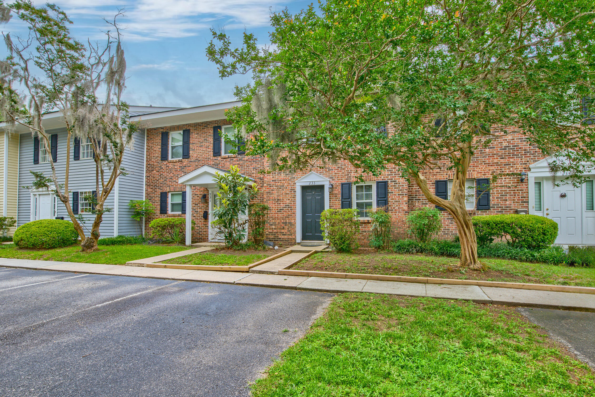 233 Heritage Circle Mount Pleasant, SC 29464 - Photo 25 of 47 DSC_4355-HDR(5)
