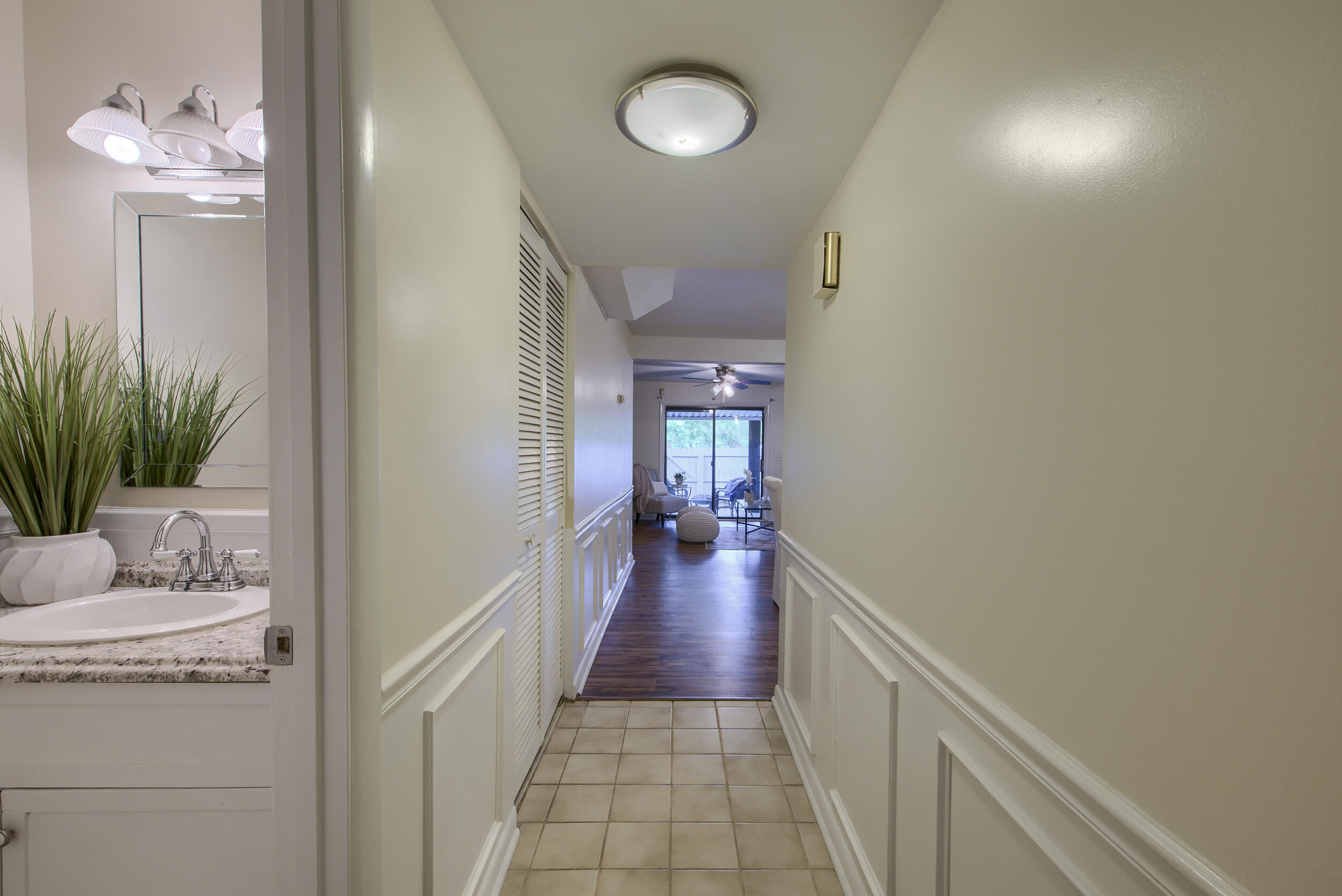 233 Heritage Circle Mount Pleasant, SC 29464 - Photo 27 of 47 DSC_4385-HDR(5)