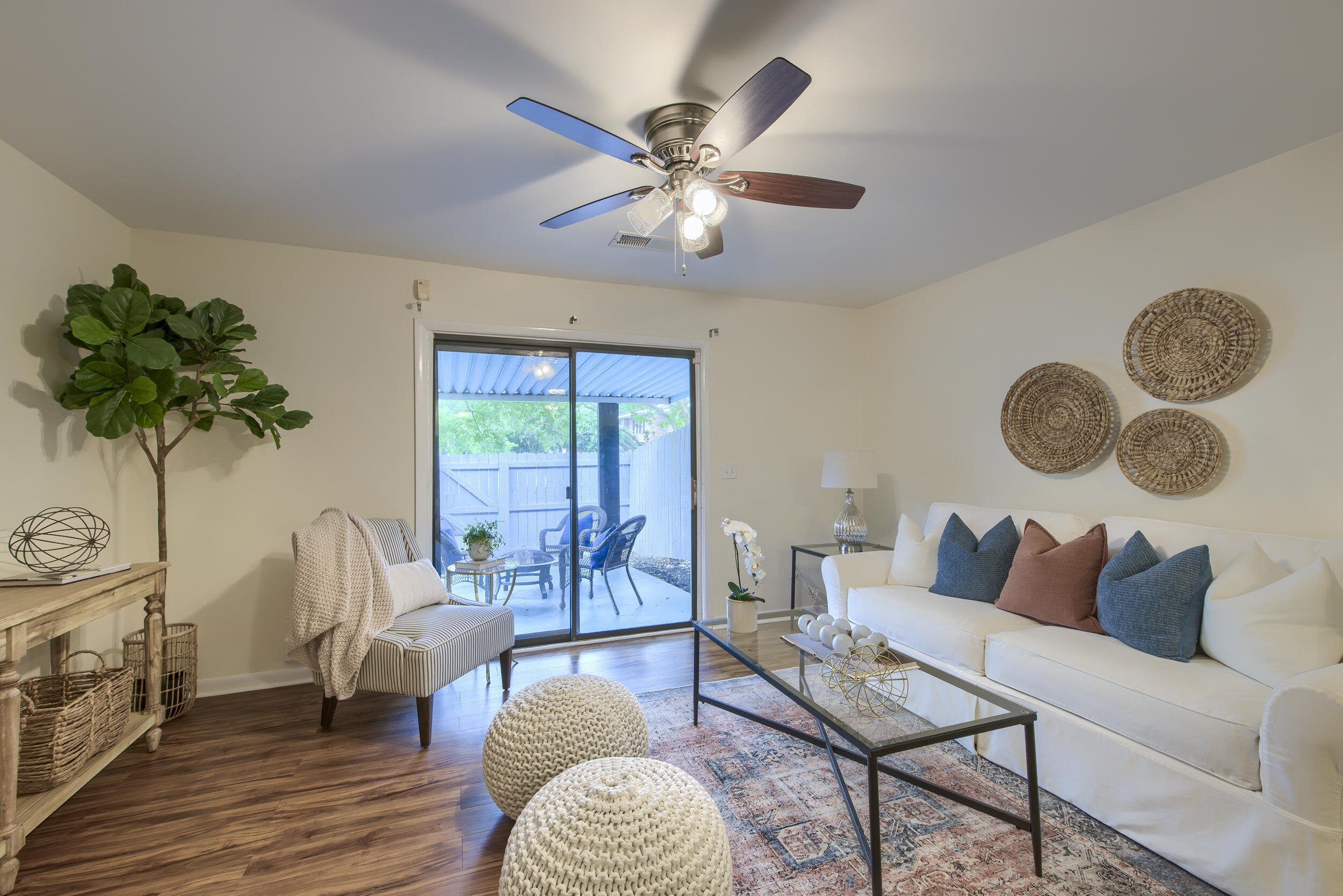 233 Heritage Circle Mount Pleasant, SC 29464 - Photo 28 of 47 DSC_4425-HDR(5)
