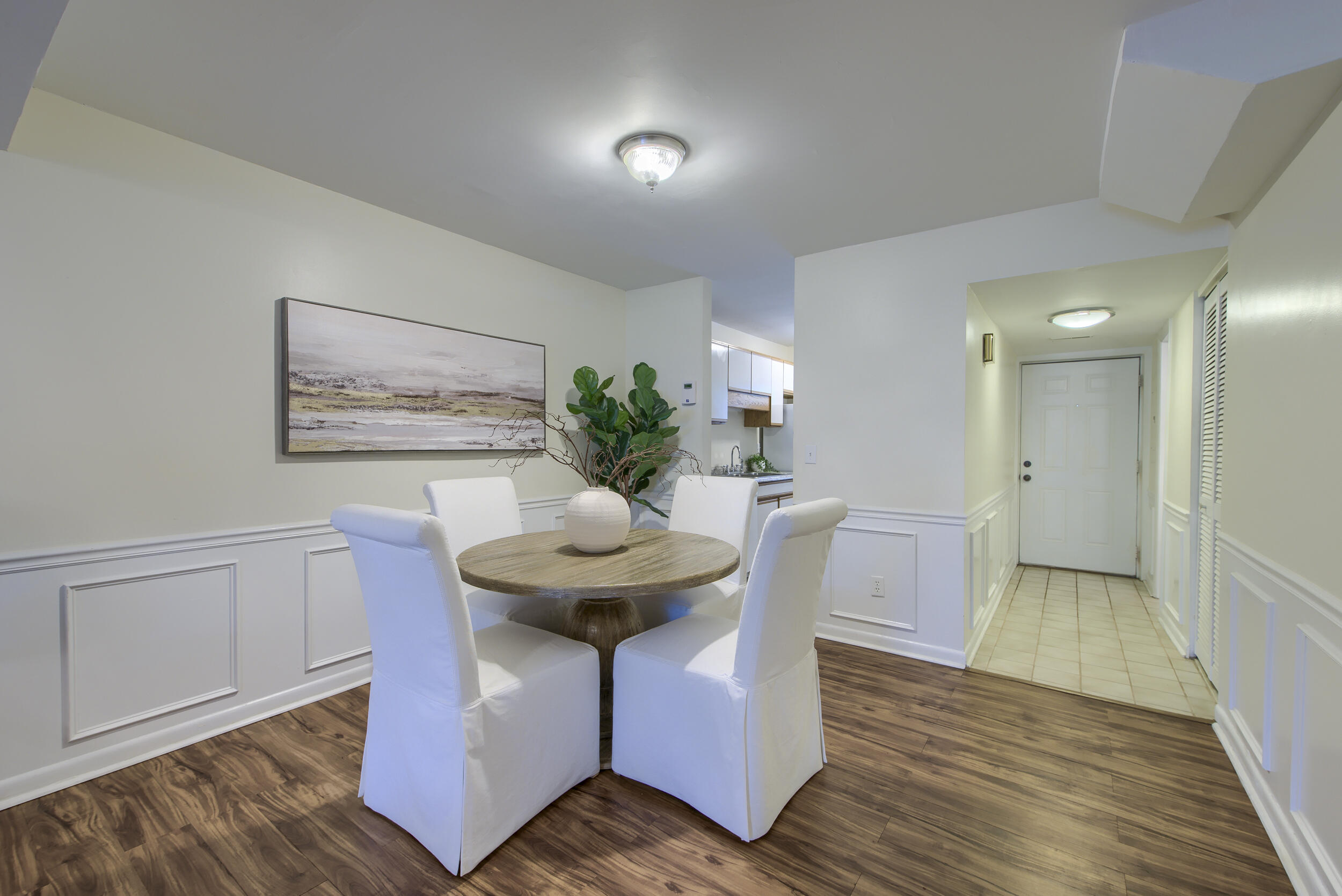 233 Heritage Circle Mount Pleasant, SC 29464 - Photo 4 of 47 DSC_4420-HDR(5)