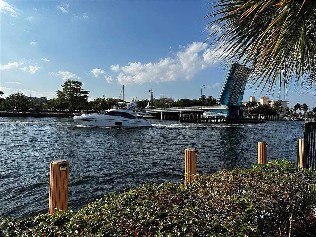 105 South Riverside Drive, Unit 302 Pompano Beach, FL 33062 - Photo 30 of 37