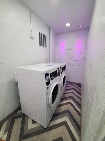 $1,800 | 105 South Riverside Drive, Unit 302, Pompano Beach, FL 33062