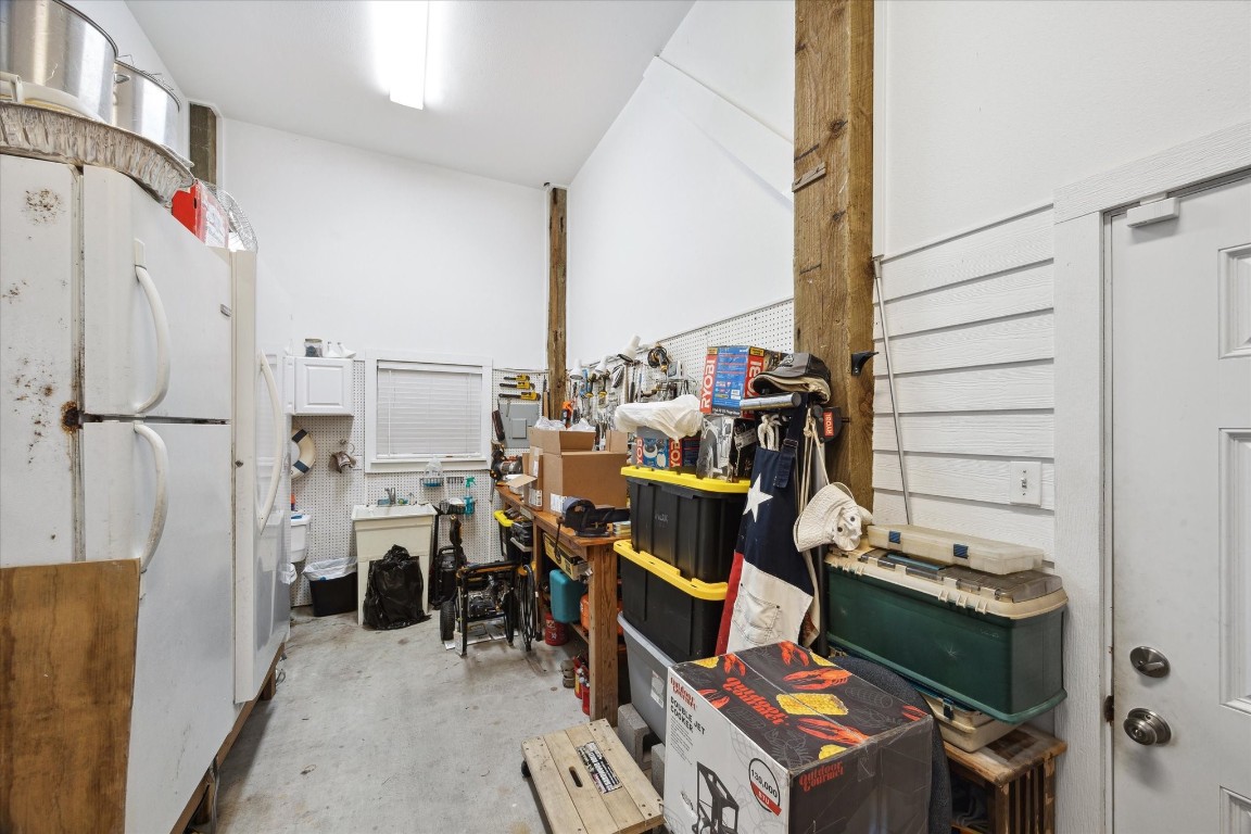 251 Isles End Road Tiki Island, TX 77554 - Photo 21 of 23 workshop area