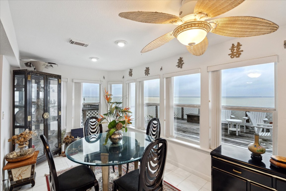 251 Isles End Road Tiki Island, TX 77554 - Photo 9 of 23 true dining area