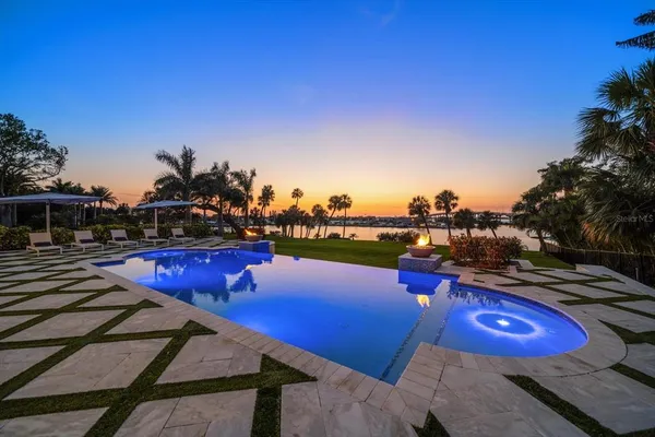 $5,999,000 | 110 Harbor View Lane, Belleair Bluffs, FL 33770