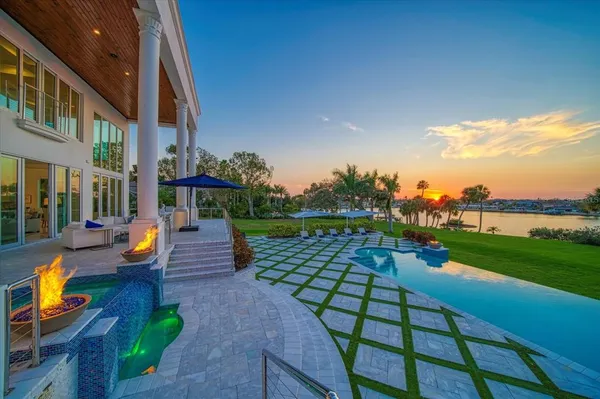 a view of an outdoor sitting space