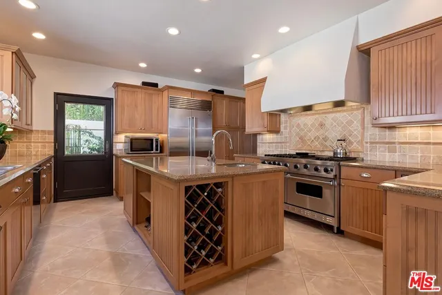 $26,500 | 2420 Chislehurst Drive, Los Angeles, CA 90027