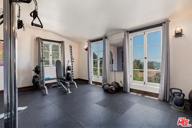 $26,500 | 2420 Chislehurst Drive, Los Angeles, CA 90027