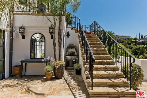 $26,500 | 2420 Chislehurst Drive, Los Angeles, CA 90027