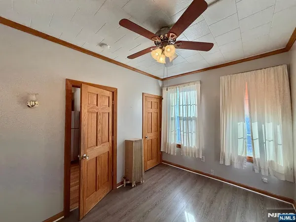 $2,500 | 216 Laurel Avenue, Unit 2, Kearny, NJ 07032