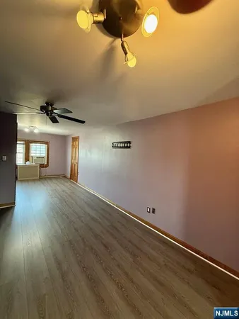 $2,500 | 216 Laurel Avenue, Unit 2, Kearny, NJ 07032