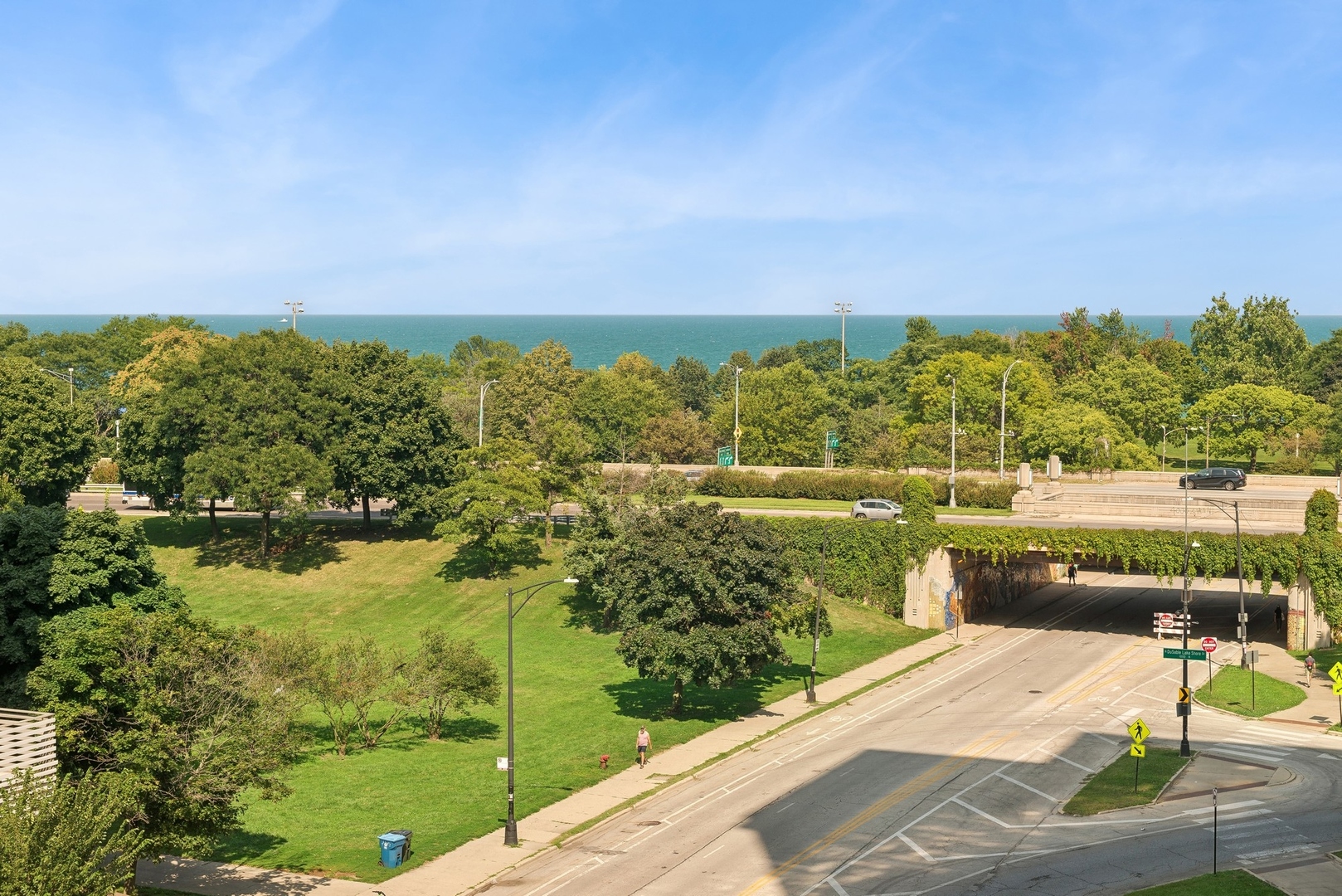 5555 North Sheridan Road, Unit 1811 Chicago, IL 60640 - Photo 11 of 25