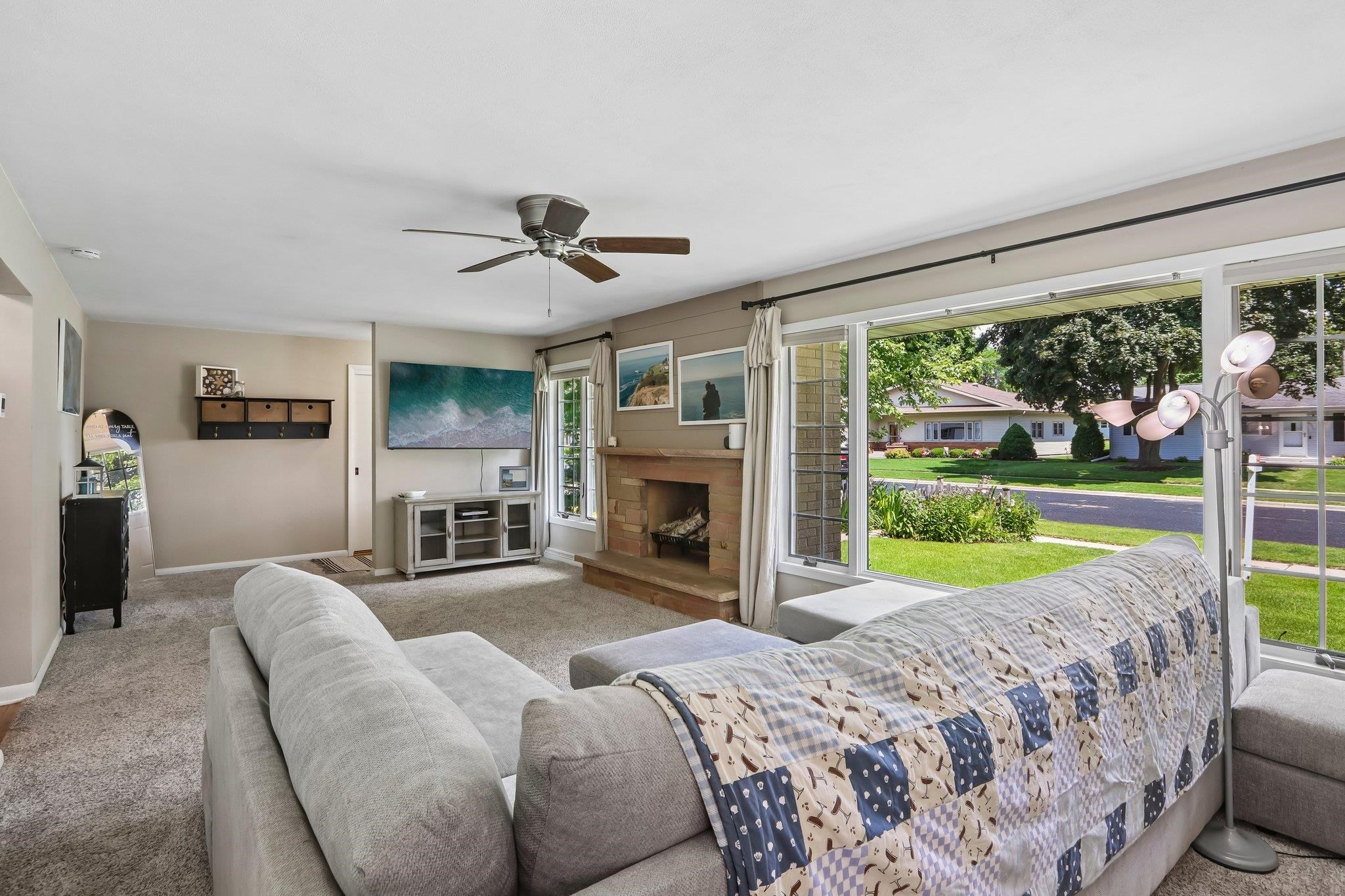204 6th Street Waunakee, WI 53597 - Photo 10 of 58