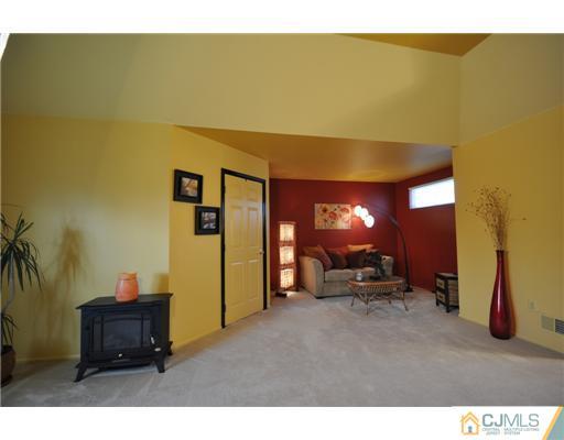 1 Rolling Road Somerset, NJ 08873 - Photo 20 of 23 Gallery Image 20