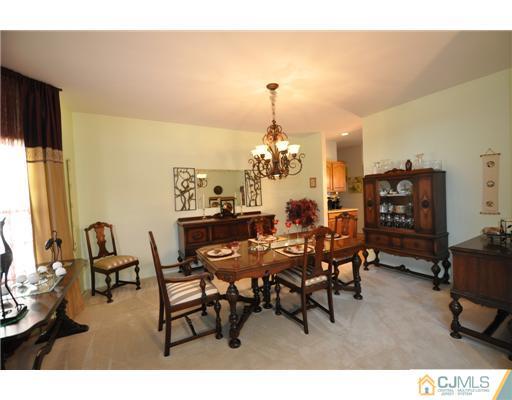 1 Rolling Road Somerset, NJ 08873 - Photo 9 of 23 Gallery Image 9