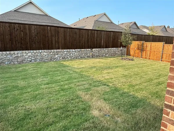 $2,385 | 5905 Rostherne Drive, Aubrey, TX 76227