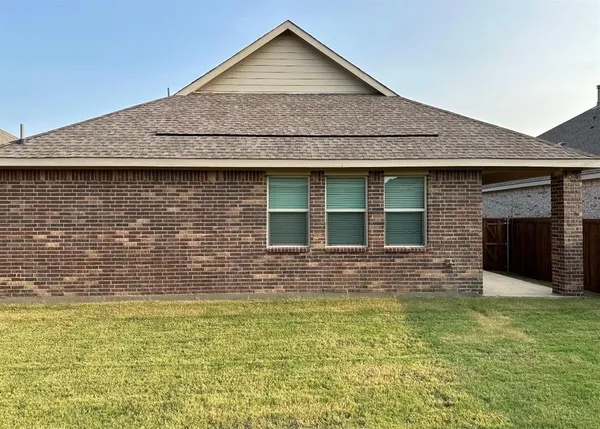 $2,385 | 5905 Rostherne Drive, Aubrey, TX 76227