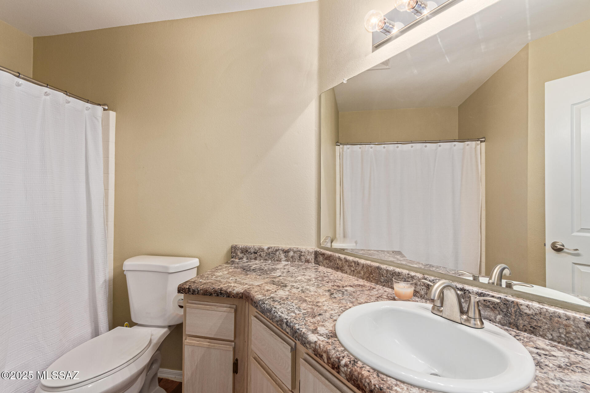 5751 North Kolb Road, Unit 42202 Tucson, AZ 85750 - Photo 19 of 22 Hallway Bathroom