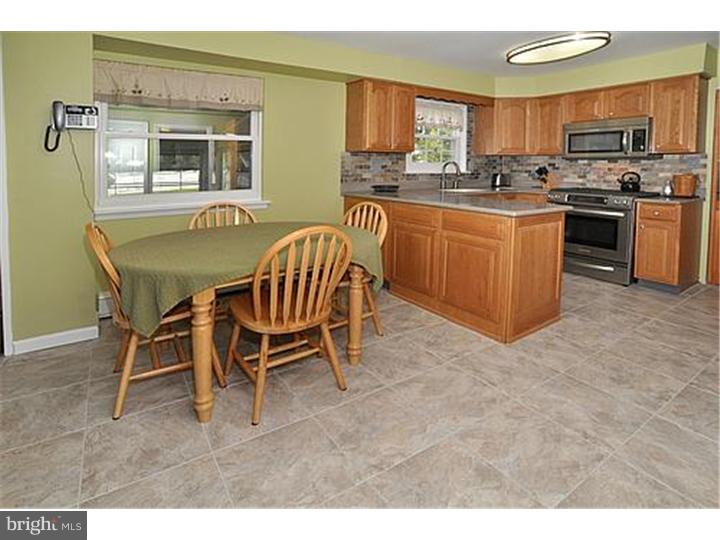 1749 Sorrel Road Warrington, PA 18976 - Photo 5 of 15 Breakfast Room